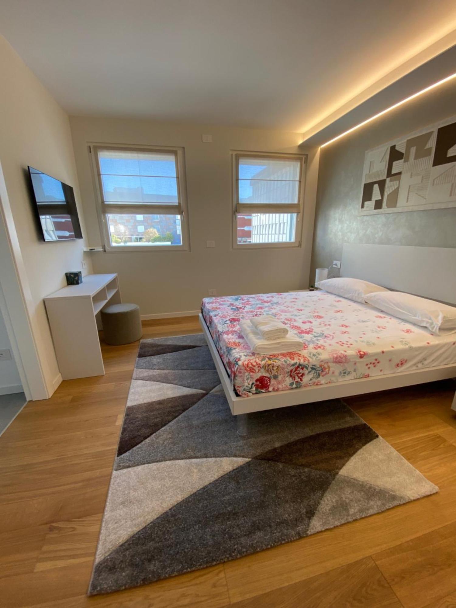 Hz+ Costantini Apartment Порденоне Екстериор снимка